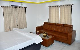 Arasu Residency